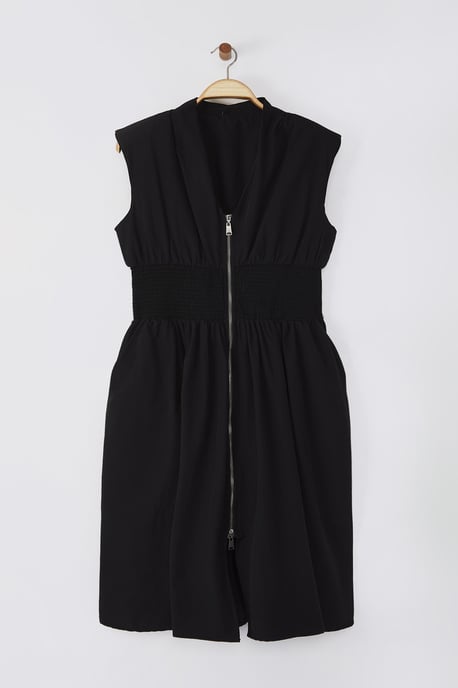 Trendyol Curve Damen Schwarz Einfarbig Midi Ärmellos Abend / Alltag A-Linie Große Größen Kleid - Image 5