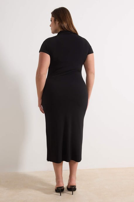 Trendyol Curve Damen Schwarz Einfarbig Midi Kurz Casual Gerade Große Größen Kleid - Image 3