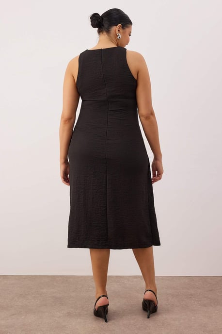 Trendyol Curve Damen Schwarz Einfarbig Midi Ärmellos Party A-Linie Große Größen Kleid - Image 3