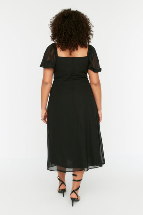 Trendyol Curve Damen Schwarz Einfarbig Midi Kurz Casual A-Linie Große Größen Kleid - Image 4