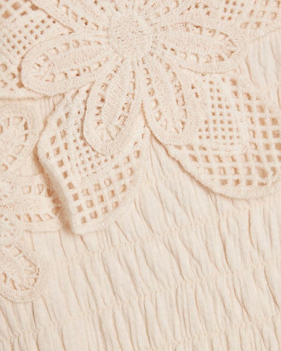 River Island Mädchenkleid Cremefarben Asymmetrisch Häkeblume - Image 2