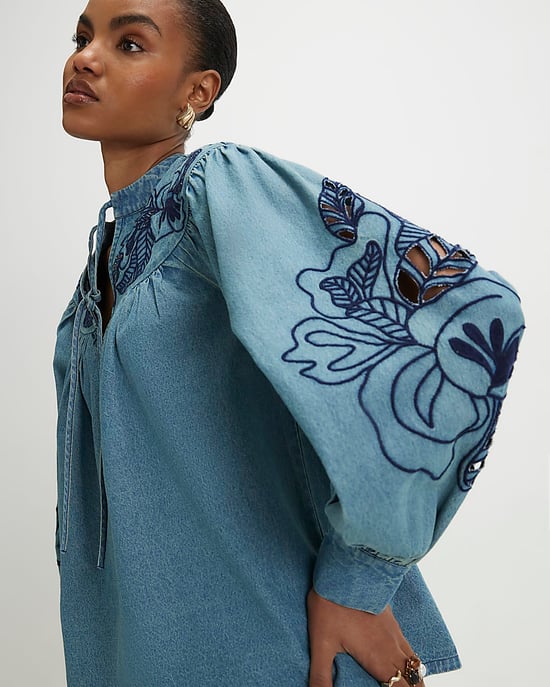 River Island Damenbluse Blau Jeansstoff mit Lochstickerei - Image 2