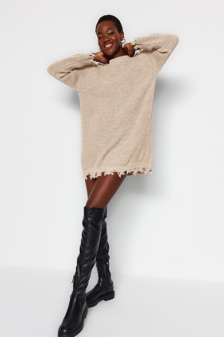 TRENDYOLMİLLA Damen Beige Einfarbig Extra Kurz / Super Mini Lang Casual Gerade Kleider - Image 2