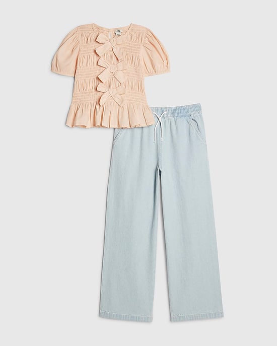 River Island Mädchen Top & Denim-Jogginghose-Set Rosa Schleife 2-teilig - Image 1