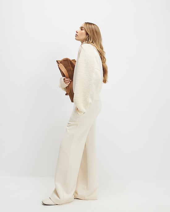 River Island Damen-Sweatshirt Creme Langarm Borg-Detail - Image 2