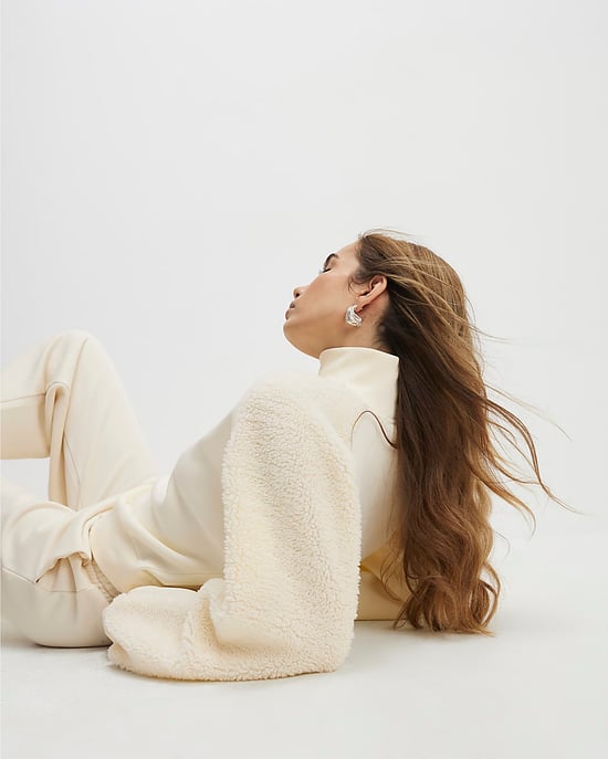River Island Damen-Sweatshirt Creme Langarm Borg-Detail - Image 4