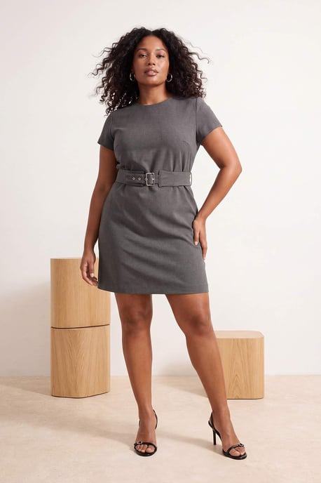 Trendyol Curve Damen Grau Gestreift Kurz / Mini Kurz Bodycon Große Größen Kleid - Image 2