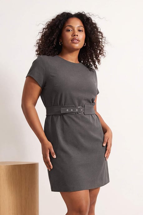 Trendyol Curve Damen Grau Gestreift Kurz / Mini Kurz Bodycon Große Größen Kleid - Image 3