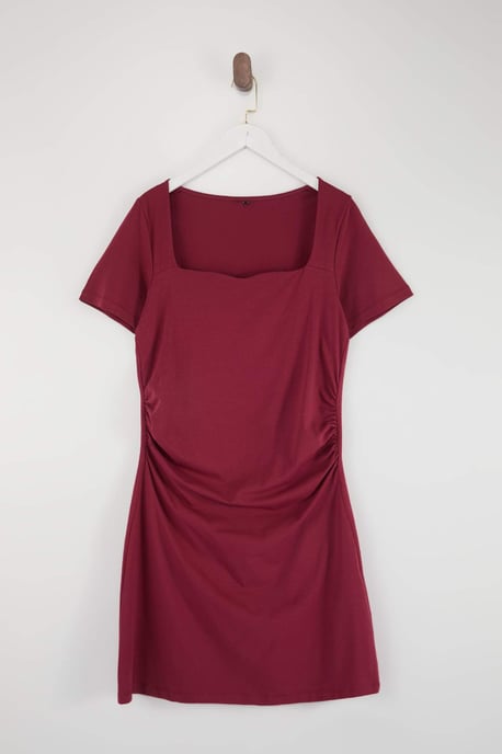 Trendyol Curve Damen Bordeaux Einfarbig Kurz / Mini Kurz Casual A-Linie Große Größen Kleid - Image 3