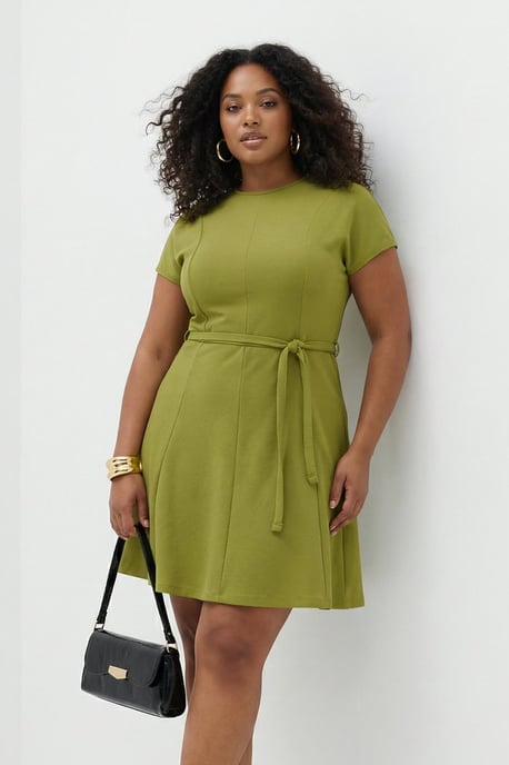 Trendyol Curve Damen Grün Einfarbig Kurz / Mini Kurz Casual Skater Große Größen Kleid - Image 3