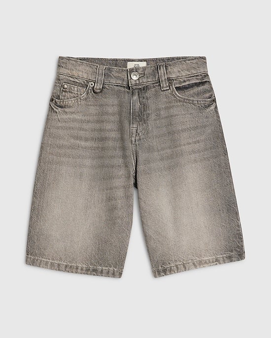 River Island Jungen-Jeansshorts Grau Grafik hinten Reißverschluss Knopf - Image 1