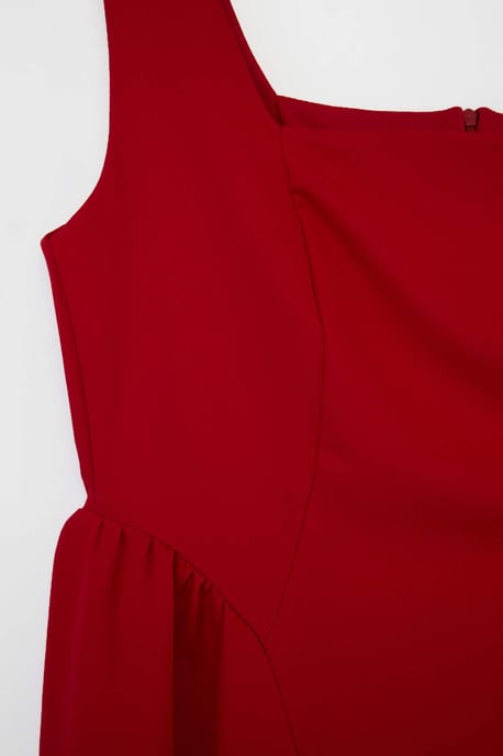Trendyol Curve Damen Rot Einfarbig Kurz / Mini Ärmellos Casual A-Linie Große Größen Kleid - Image 4