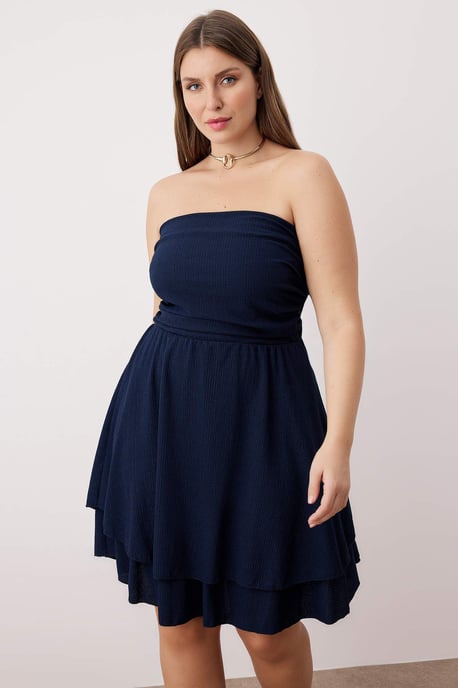 Trendyol Curve Damen Dunkelblau Einfarbig Kurz / Mini Ärmellos Casual Skater Große Größen Kleid - Image 6