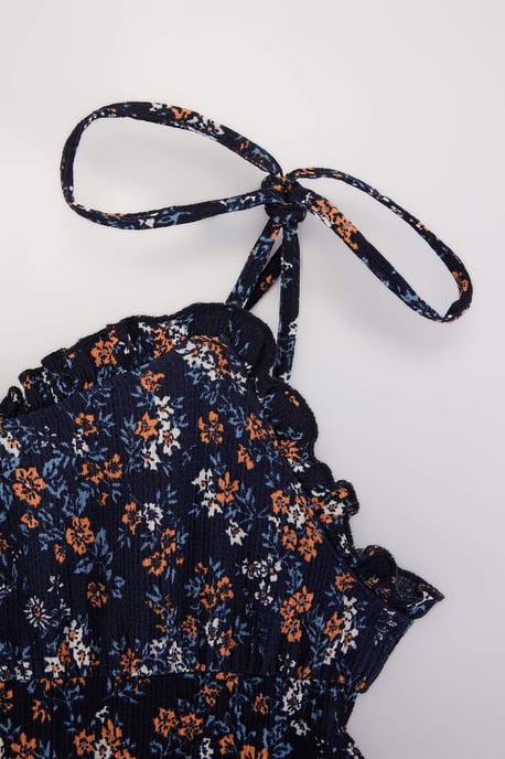 Trendyol Curve Damen Dunkelblau Geblümt Kurz / Mini Ärmellos A-Linie Große Größen Kleid - Image 5