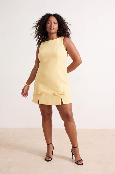 Trendyol Curve Damen Gelb Einfarbig Kurz / Mini Ärmellos Elegant/Abend A-Linie Große Größen Kleid - Image 3