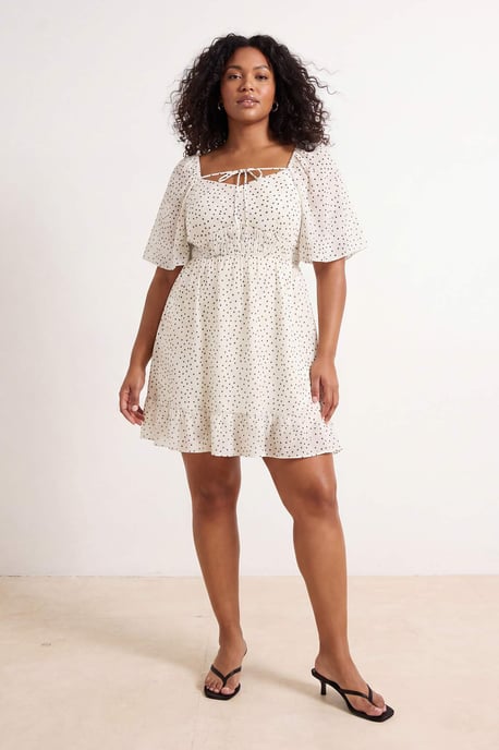 Trendyol Curve Damen Ecru Gepunktet Kurz / Mini Kurz Elegant/Abend A-Linie Große Größen Kleid - Image 6
