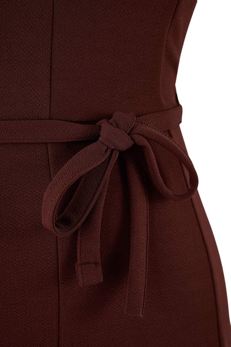 Trendyol Curve Damen Braun Einfarbig Kurz / Mini Kurz Casual Skater Große Größen Kleid - Image 5