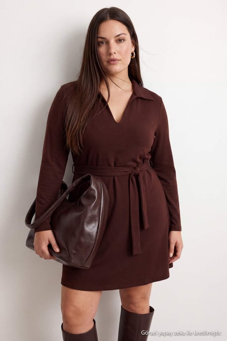 Trendyol Curve Damen Braun Einfarbig Kurz / Mini Lang Casual A-Linie Große Größen Kleid - Image 1