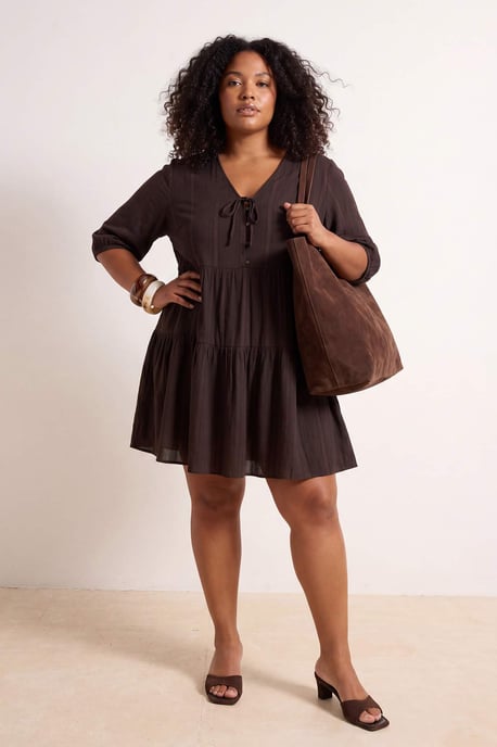 Trendyol Curve Damen Braun Einfarbig Kurz / Mini Lang A-Linie Große Größen Kleid - Image 6