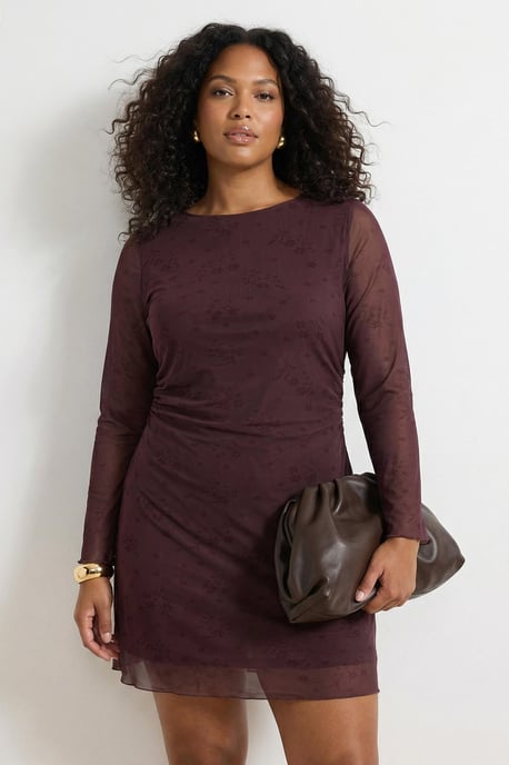Trendyol Curve Damen Braun Geblümt Kurz / Mini Lang Casual A-Linie Große Größen Kleid - Image 1