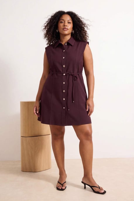 Trendyol Curve Damen Braun Einfarbig Kurz / Mini Ärmellos Casual A-Linie Große Größen Kleid - Image 1