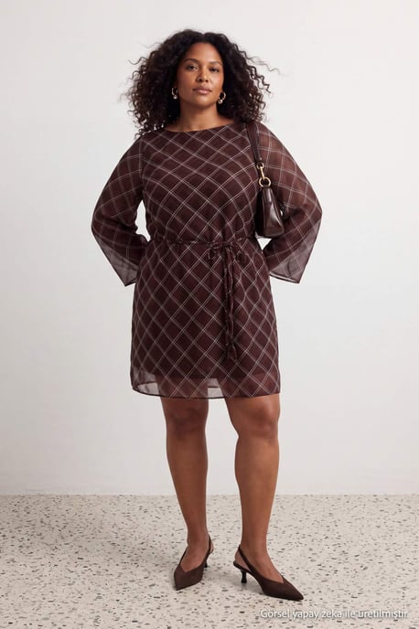Trendyol Curve Damen Braun Kariert Kurz / Mini Lang A-Linie Große Größen Kleid - Image 2