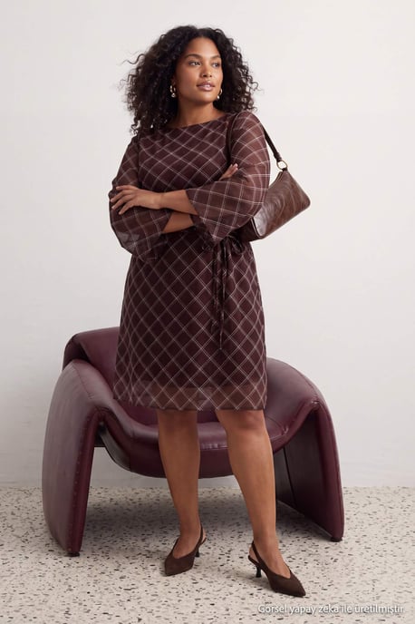 Trendyol Curve Damen Braun Kariert Kurz / Mini Lang A-Linie Große Größen Kleid - Image 6