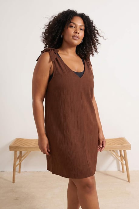 Trendyol Curve Damen Braun Einfarbig Kurz / Mini Ärmellos Strandmode Gerade Große Größen Kleid - Image 6