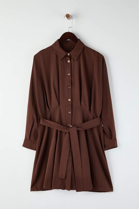 Trendyol Curve Damen Braun Einfarbig Kurz / Mini Lang Casual Hemdblusenkleid Große Größen Kleid - Image 4