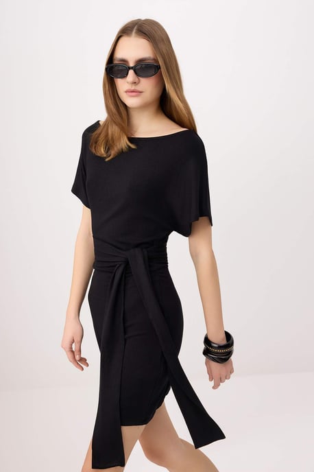 TRENDYOLMİLLA Damen Schwarz Einfarbig Extra Kurz / Super Mini Kurz Bodycon Kleider - Image 4