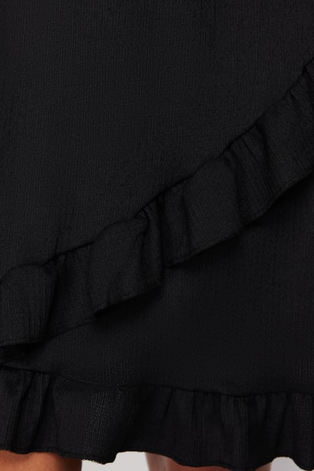 Trendyol Curve Damen Schwarz Einfarbig Kurz / Mini Kurz Casual Skater Große Größen Kleid - Image 4