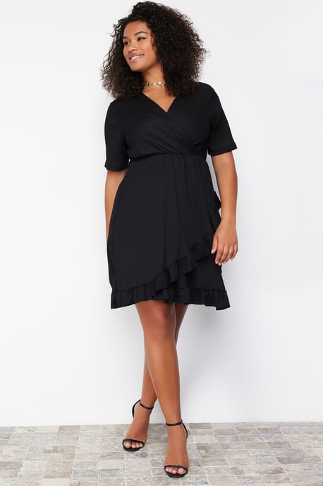 Trendyol Curve Damen Schwarz Einfarbig Kurz / Mini Kurz Casual Skater Große Größen Kleid - Image 6