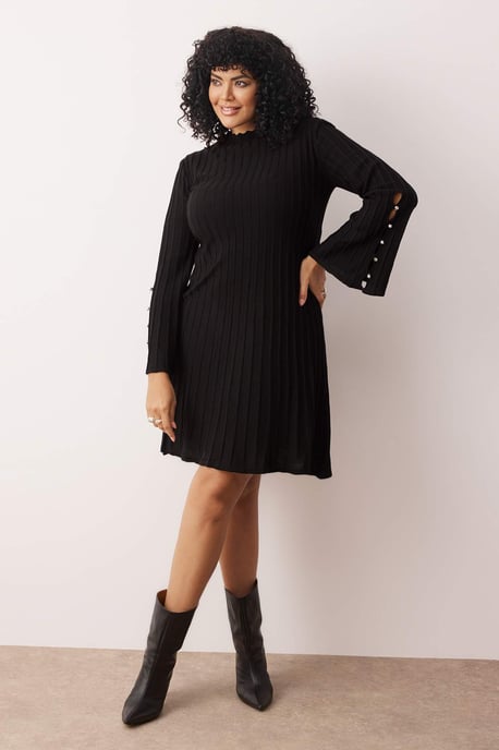 Trendyol Curve Damen Schwarz Einfarbig Kurz / Mini Lang Casual A-Linie Große Größen Kleid - Image 1