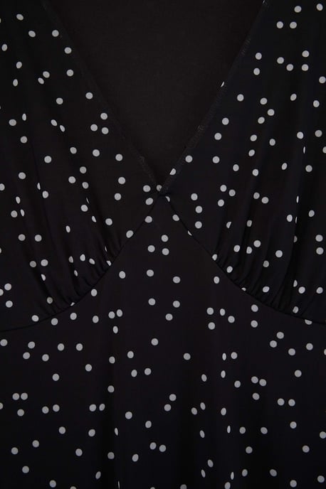 Trendyol Curve Damen Schwarz Gepunktet Kurz / Mini Kurz Casual A-Linie Große Größen Kleid - Image 5
