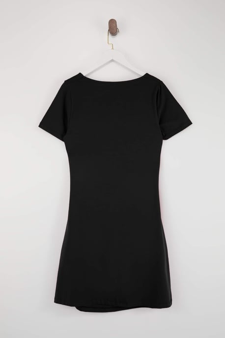 Trendyol Curve Damen Schwarz Einfarbig Kurz / Mini Kurz Casual A-Linie Große Größen Kleid - Image 5