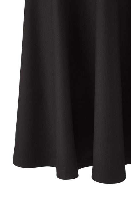 Trendyol Curve Damen Schwarz Einfarbig Kurz / Mini Lang Abend / Alltag Skater Große Größen Kleid - Image 4
