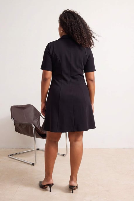 Trendyol Curve Damen Schwarz Einfarbig Kurz / Mini 3/4-Arm A-Linie Große Größen Kleid - Image 2