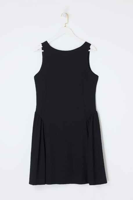 Trendyol Curve Damen Schwarz Gepunktet Kurz / Mini Ärmellos Casual A-Linie Große Größen Kleid - Image 3