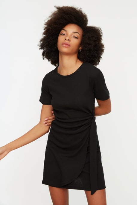 TRENDYOLMİLLA Damen Schwarz Einfarbig Kurz / Mini Kurz Casual Bodycon Kleider - Image 6