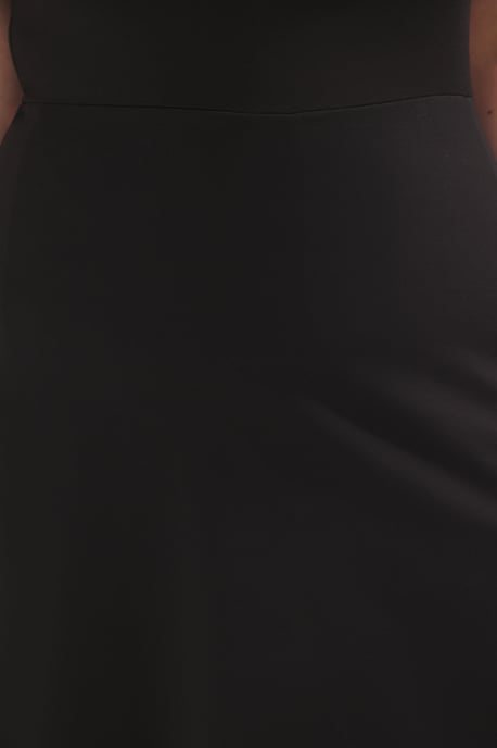 Trendyol Curve Damen Schwarz Einfarbig Kurz / Mini Kurz Casual Skater Große Größen Kleid - Image 3