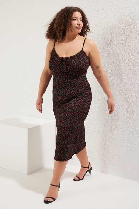Trendyol Curve Damen Schwarz Einfarbig Kurz / Mini Ärmellos Casual Gerade Große Größen Kleid - Image 5