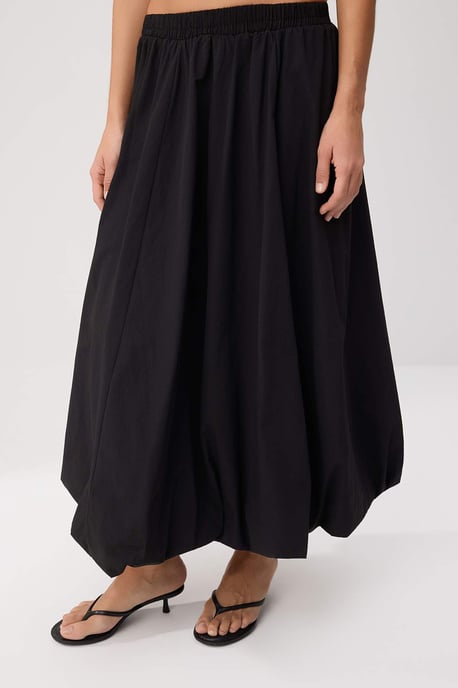 TRENDYOLMİLLA Damen Schwarz Einfarbig Maxi Ballon Röcke - Image 2