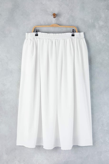 Trendyol Curve Damen Weiß Einfarbig Maxi Große Größen Röcke - Image 4