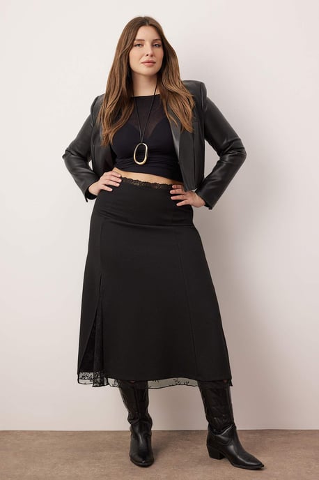 Trendyol Curve Damen Schwarz Einfarbig Maxi Große Größen Röcke - Image 3