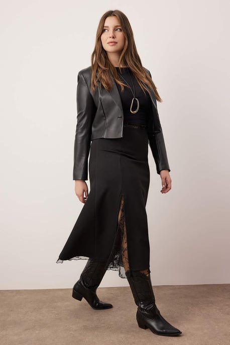 Trendyol Curve Damen Schwarz Einfarbig Maxi Große Größen Röcke - Image 4