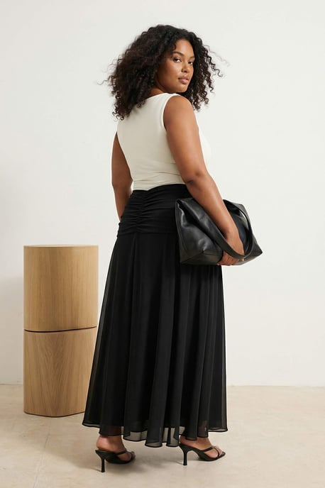 Trendyol Curve Damen Schwarz Ethno-Muster Maxi Große Größen Röcke - Image 5