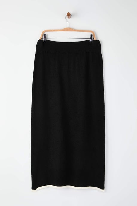 Trendyol Curve Damen Schwarz Gestreift Maxi Bleistift Rock Große Größen Röcke - Image 5