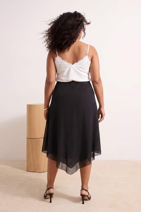 Trendyol Curve Damen Schwarz Kariert Midi Asymmetrisch Große Größen Röcke - Image 5