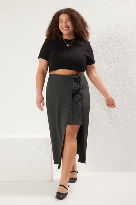 Trendyol Curve Damen Grau Einfarbig Midi A-Linie Große Größen Röcke - Image 1
