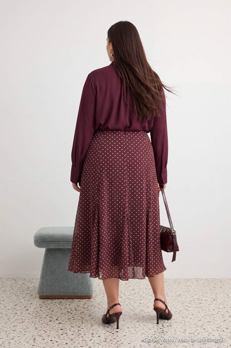 Trendyol Curve Damen Braun Gepunktet Midi Skater Große Größen Röcke - Image 6